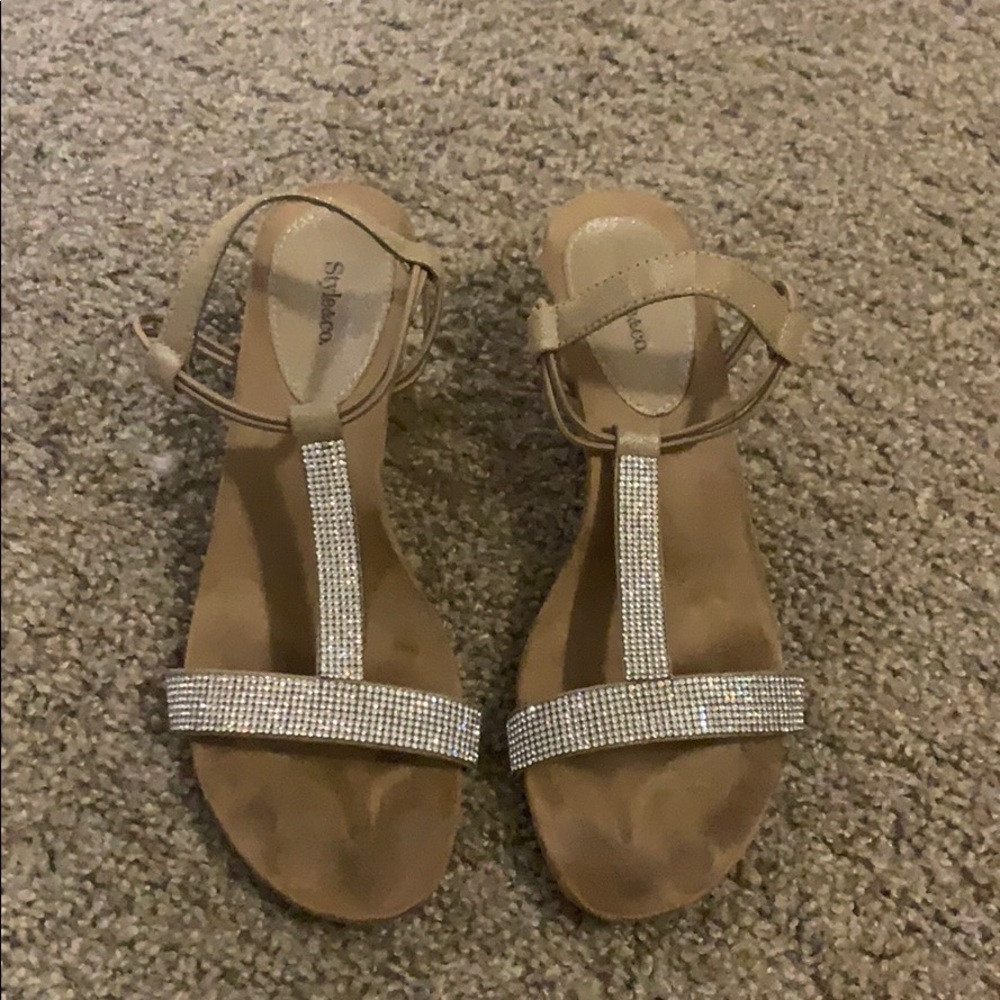 Style&co small wedge